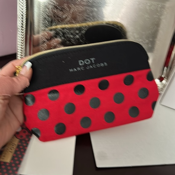 Dot By MARC JACOB Cosmetic Pouch - Picture 5 of 5
